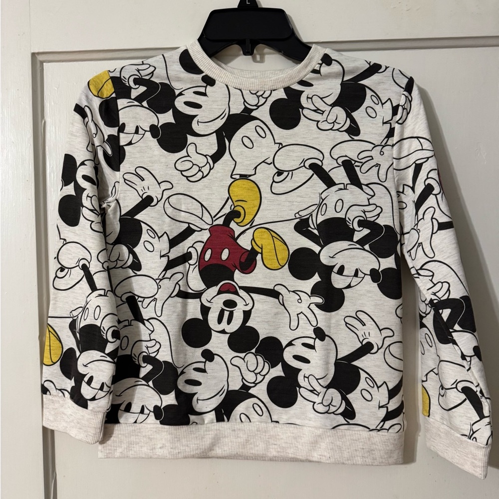 NWOT Disney Mickey Mouse youth sweatshirt.